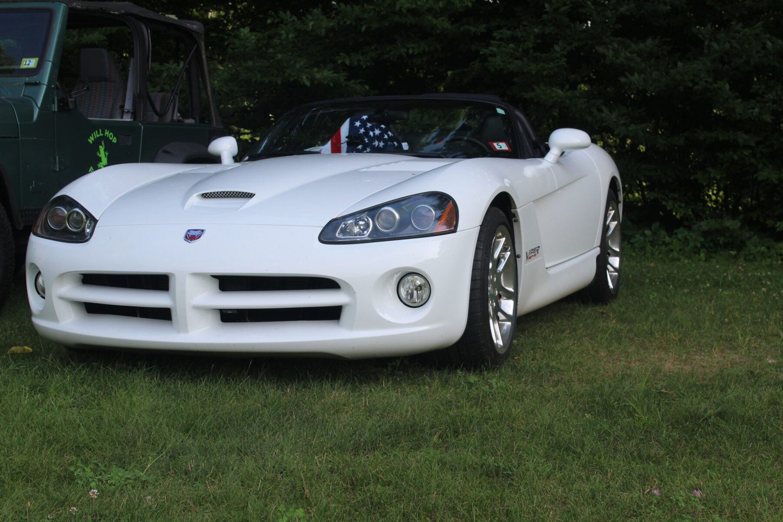 White Dodge Viper